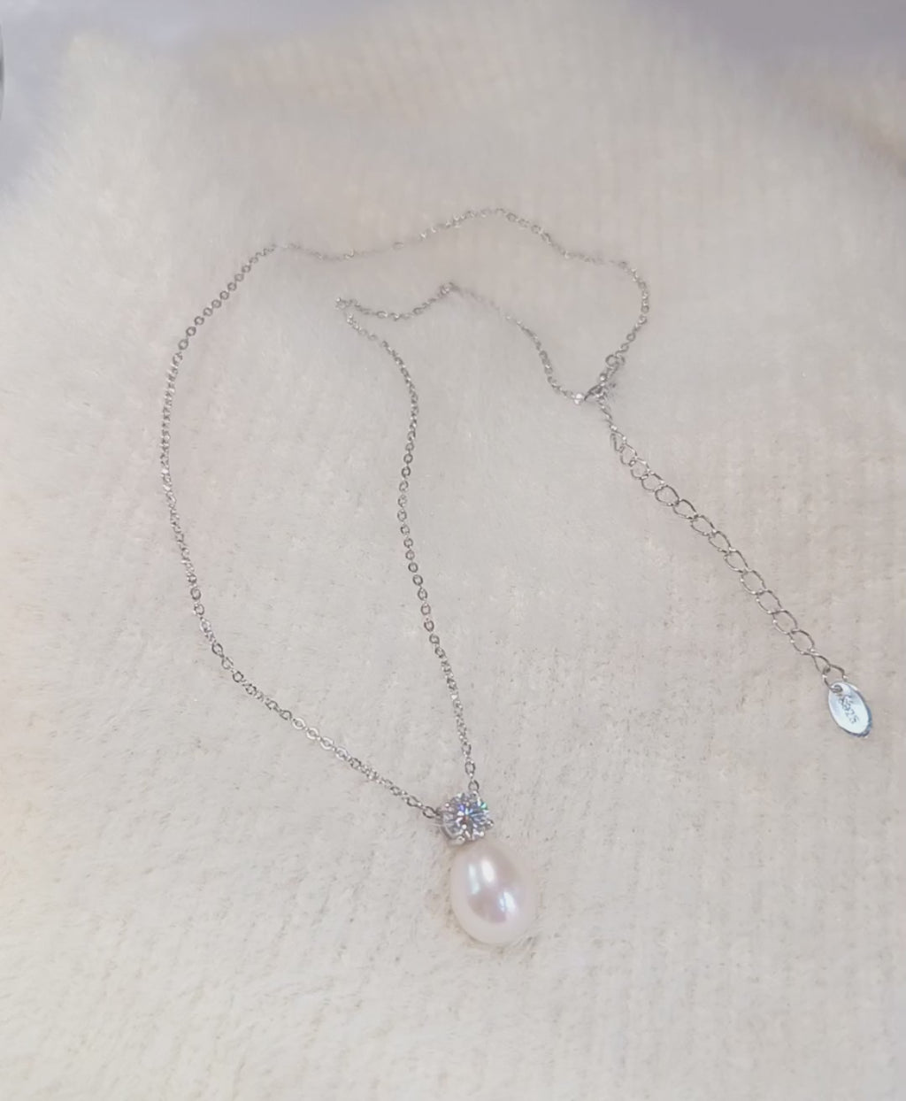 Freshwater Pearl Pendant Necklace
