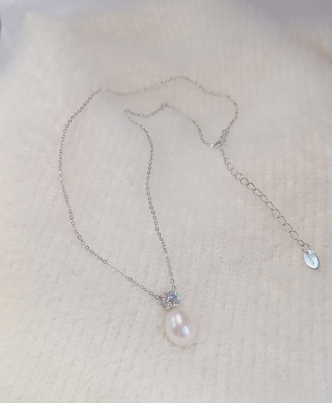 Freshwater Pearl Pendant Necklace